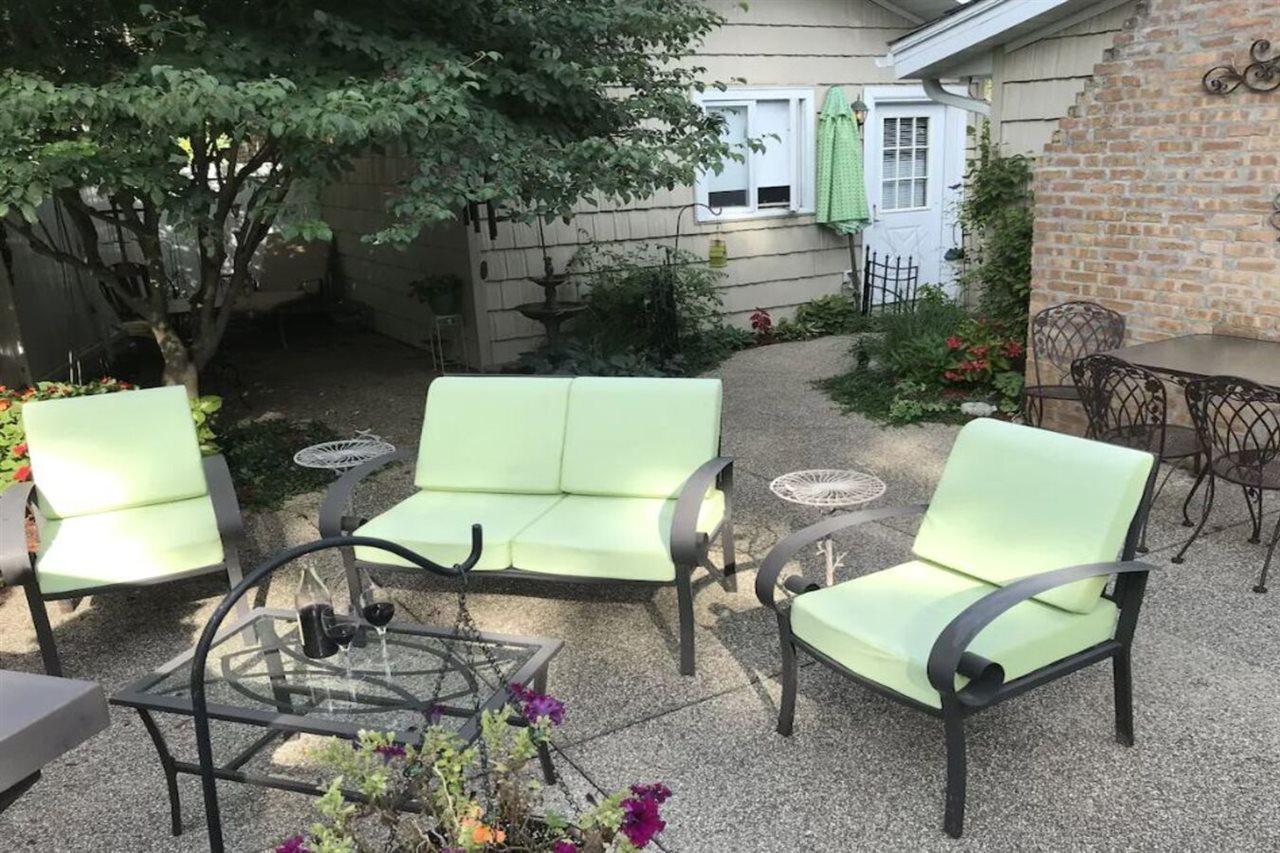1810 Emerson House Bed & Breakfast - Adults Only 伯洛伊特 外观 照片